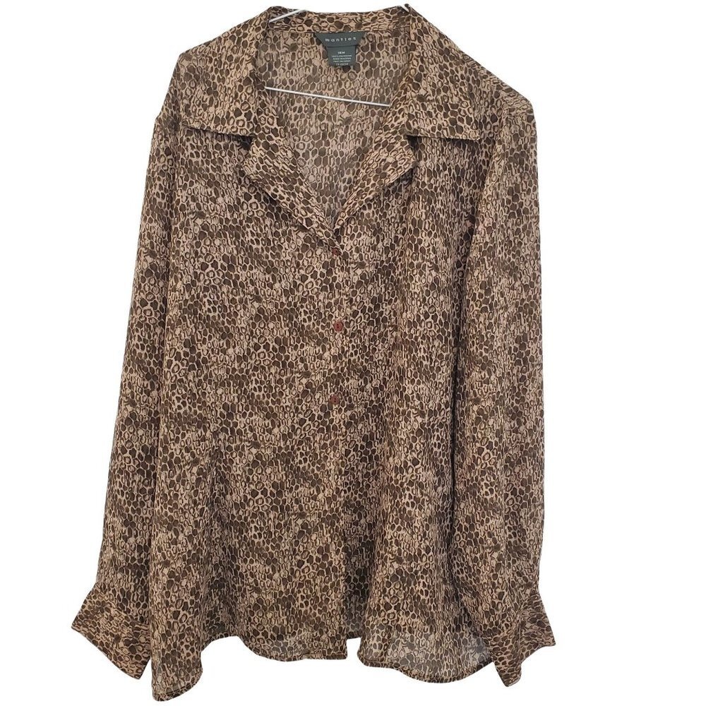Mantles Dot/Spot Pattern  Blouse with mini side slits